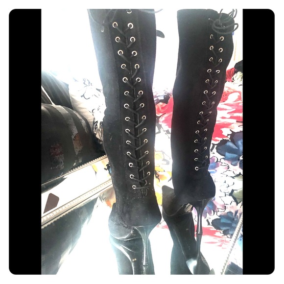 Boots - Picture 1 of 5